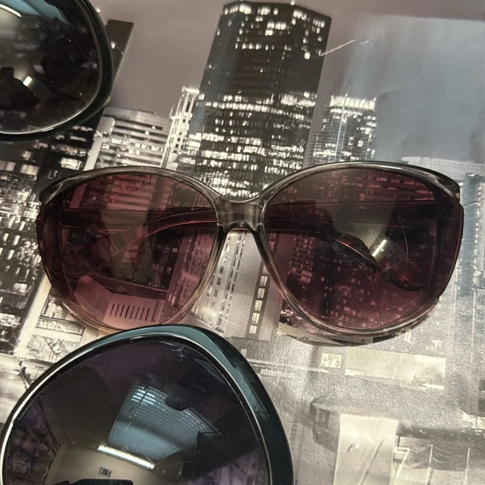 Stylish Oversized Sunglasses Set - Picture 3 of 7